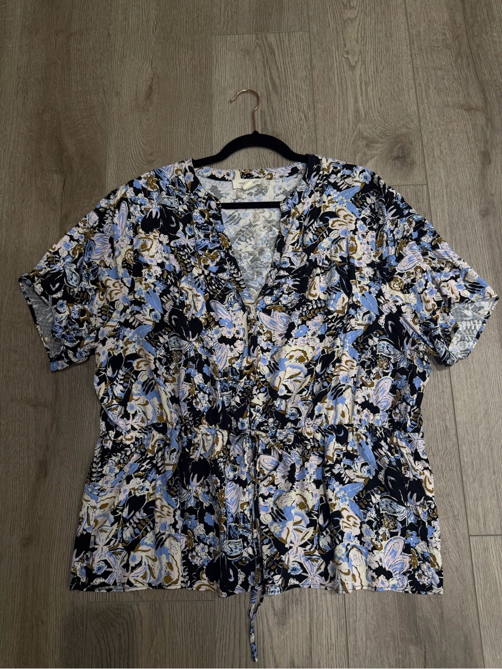 Treasure & Bond Floral V-Neck Drawstring Waist Women's Blouse
